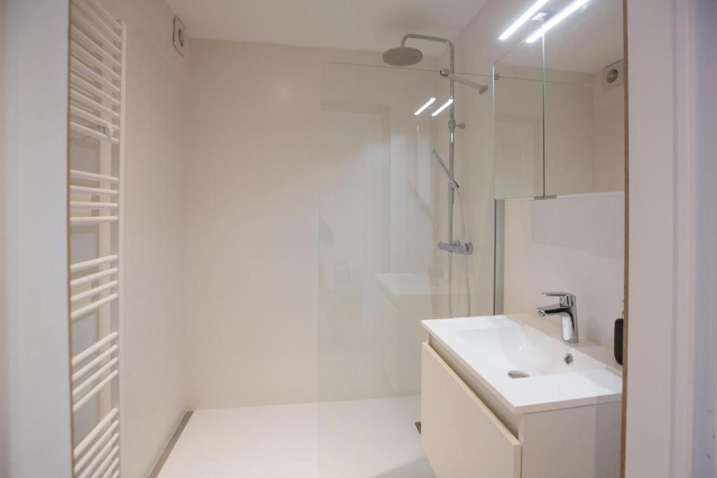 Luxury Apartment With Free Parking Ostende Exterior foto